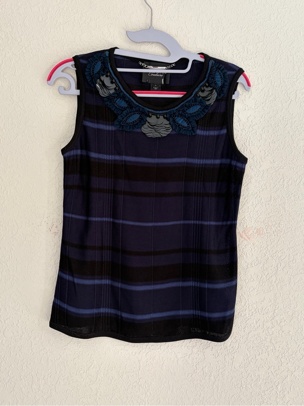 St. John Couture Women’s Navy Sleeveless Knit Top Metallic Sequin Shell READ